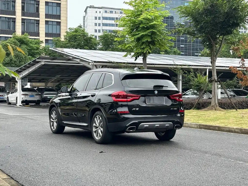 BMW X3 2021