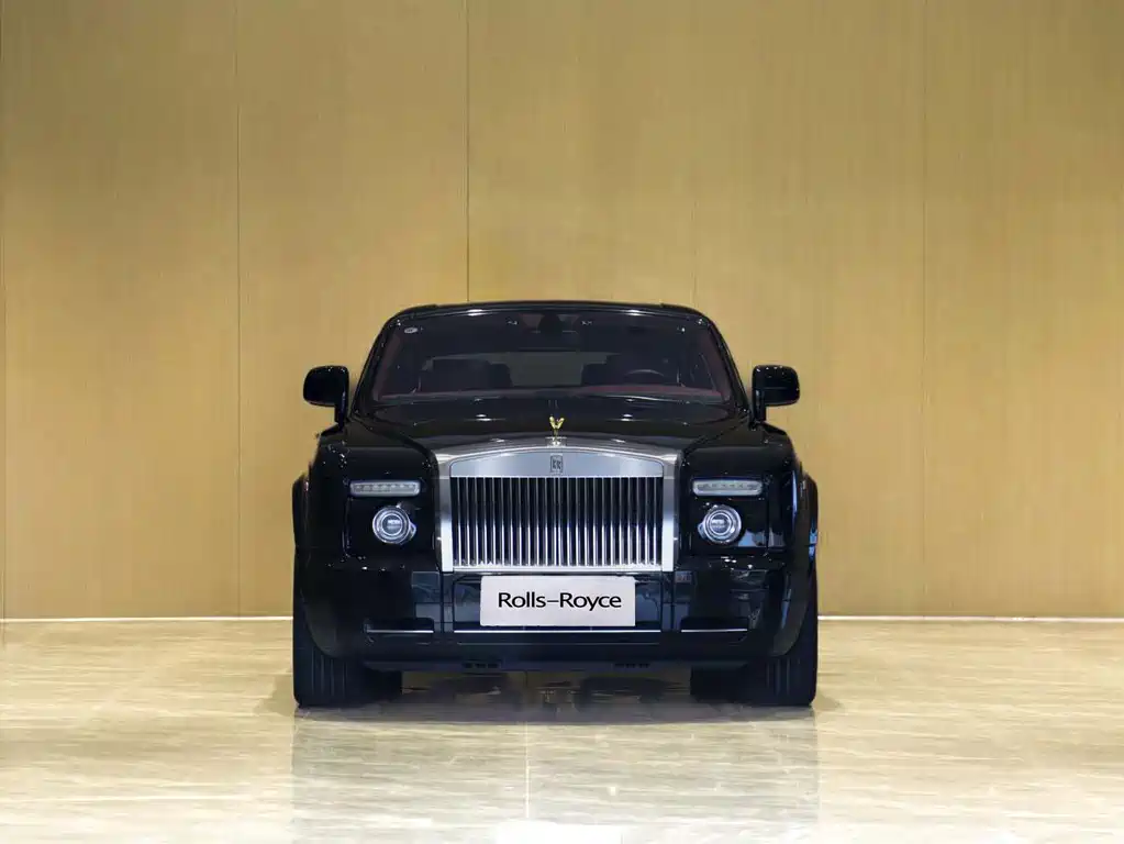 Rolls-Royce Phantom 2013 — фото 2