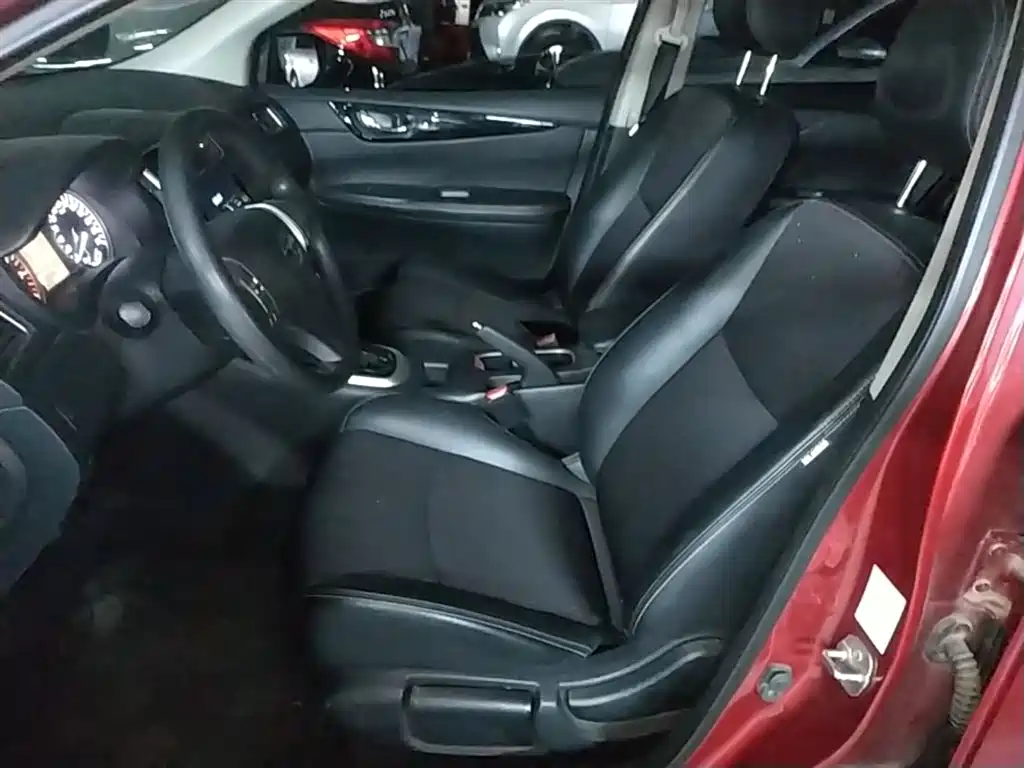 Nissan Tiida 2019 — фото 15