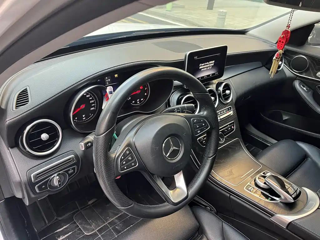 Mercedes-Benz C-Class 2018 — фото 14