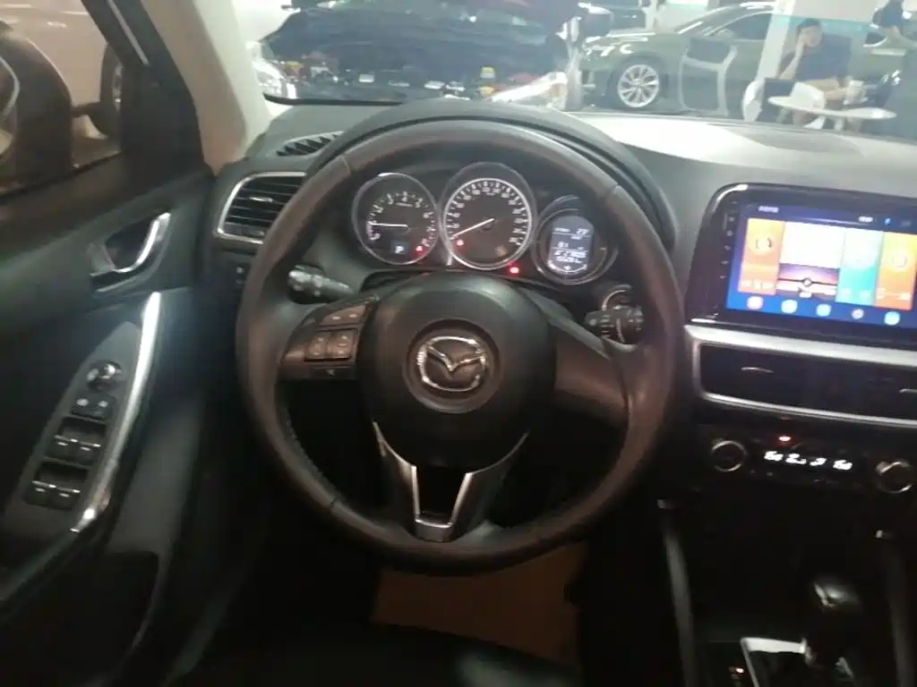 Mazda CX-5 2017 — фото 11