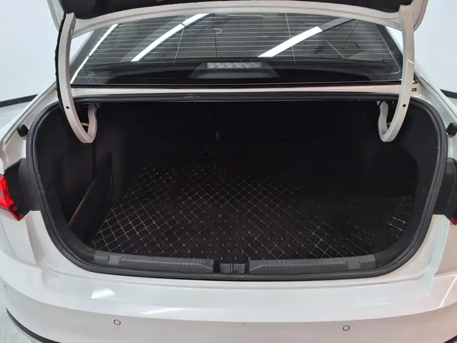 Volkswagen Bora 2023
