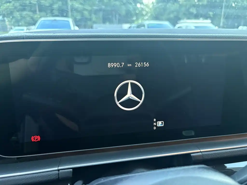 Mercedes-Benz GLS 2024 — фото 1