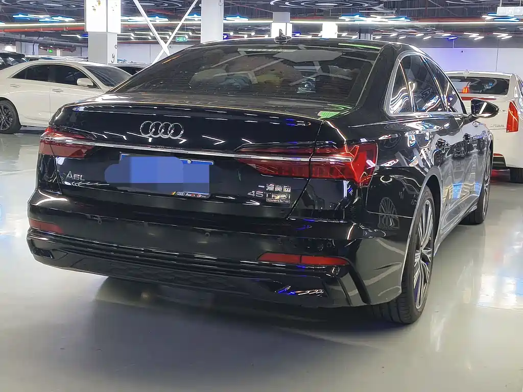 Audi A6L 2025 — фото 18