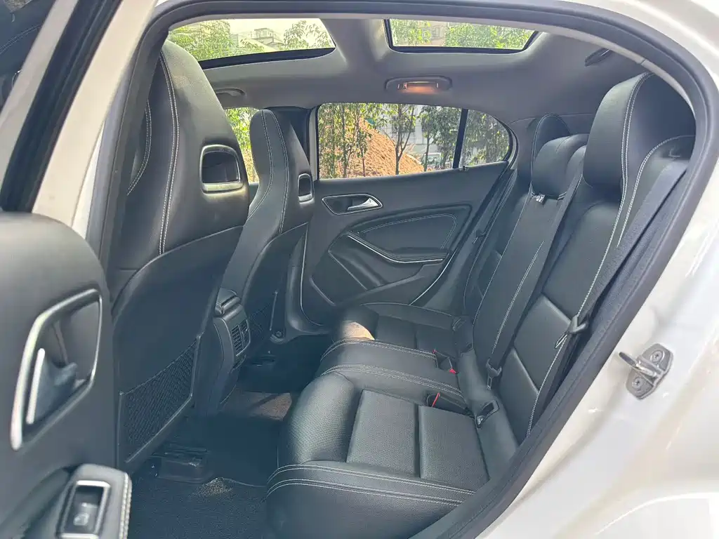 Mercedes-Benz GLA 2019