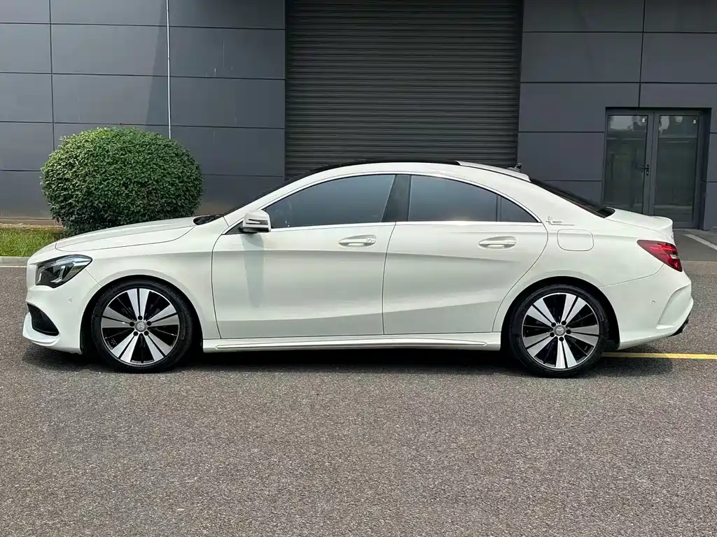 Mercedes-Benz CLA 2017