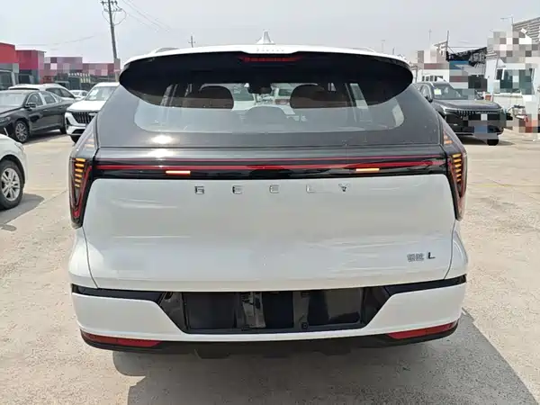 Geely Boyue L 2026