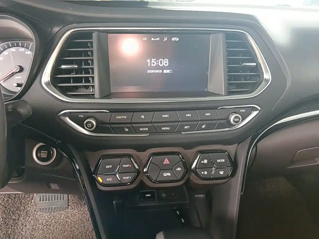 GAC Trumpchi GS4 2016 — фото 13