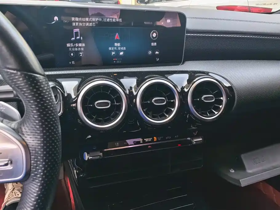 Mercedes-Benz A-Class 2019 — фото 13