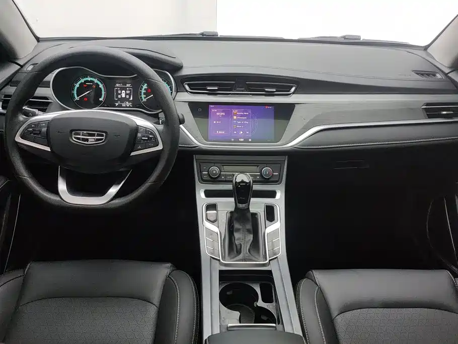 Geely Emgrand 2022 — фото 12