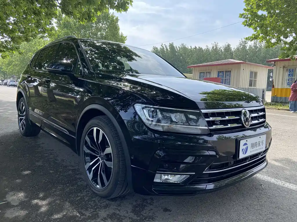 Volkswagen Tiguan L 2021 — фото 3