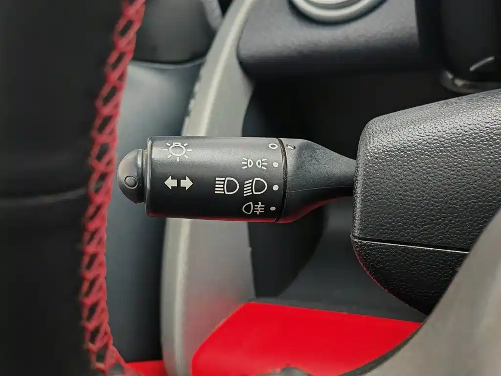 smart Fortwo 2015 — фото 21
