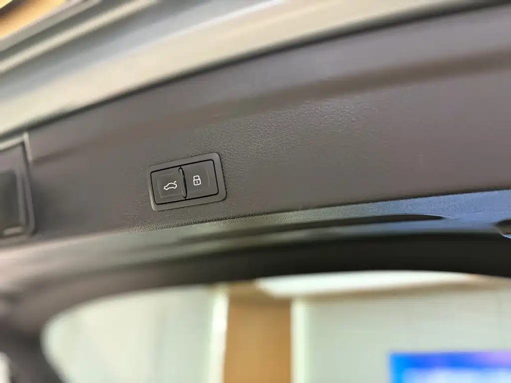 Audi Q3 Sportback 2022 — фото 17