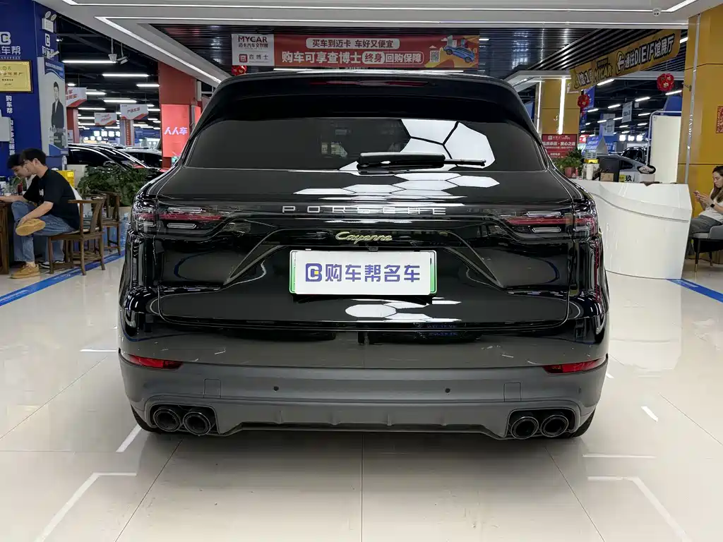 Porsche Cayenne Hybrid 2023 — фото 17