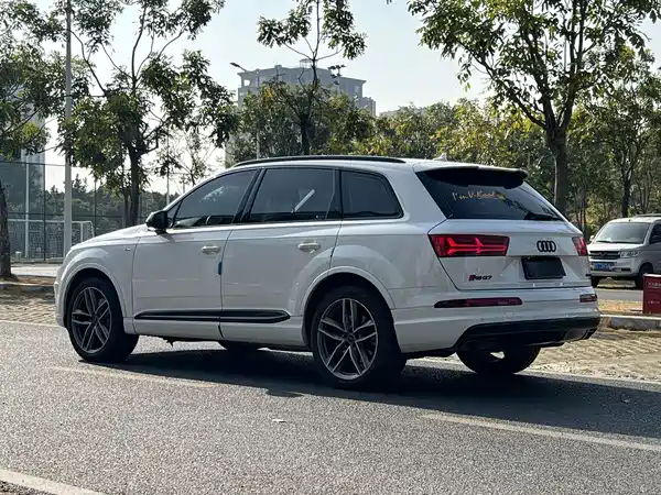 Audi Q7 2018