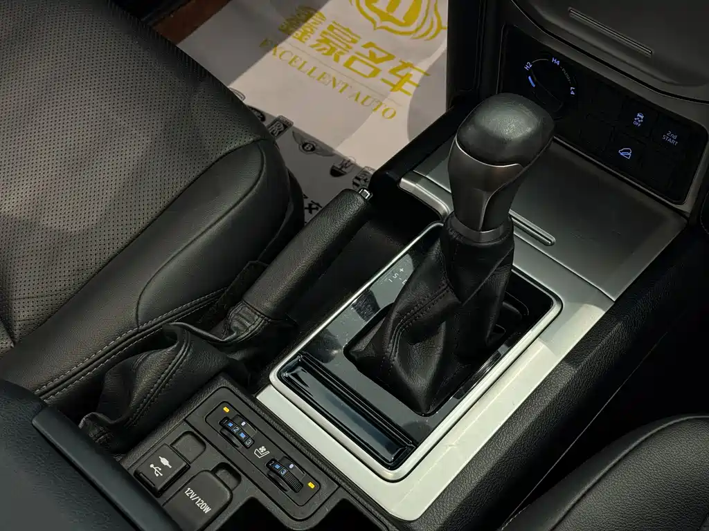 Toyota Prado 2019 — фото 16