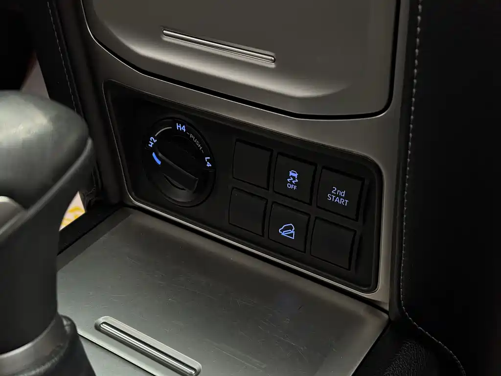 Toyota Prado 2019 — фото 15