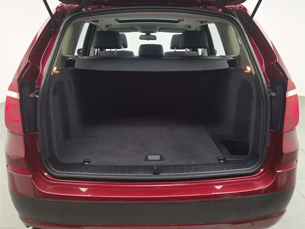 BMW X3 2012 — фото 16