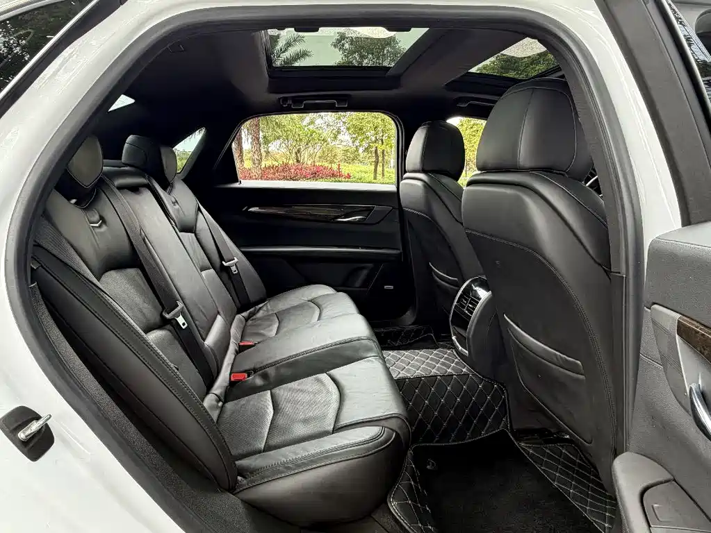 Cadillac CT6 2022 — фото 14