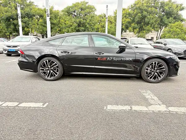 Audi A7 2025