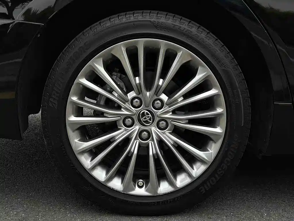 Toyota Avalon 2019 — фото 12