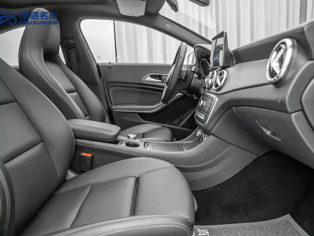 Mercedes-Benz CLA 2018 — фото 14