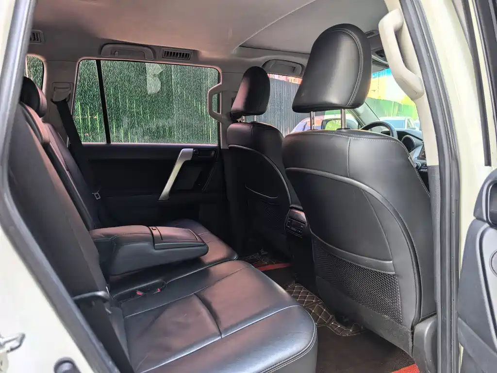 Toyota Prado 2016 — фото 17