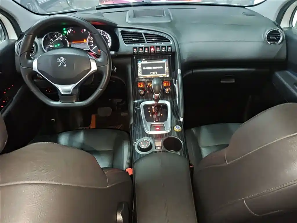Peugeot 3008 2016 — фото 10