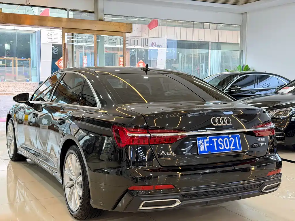 Audi A6L 2021