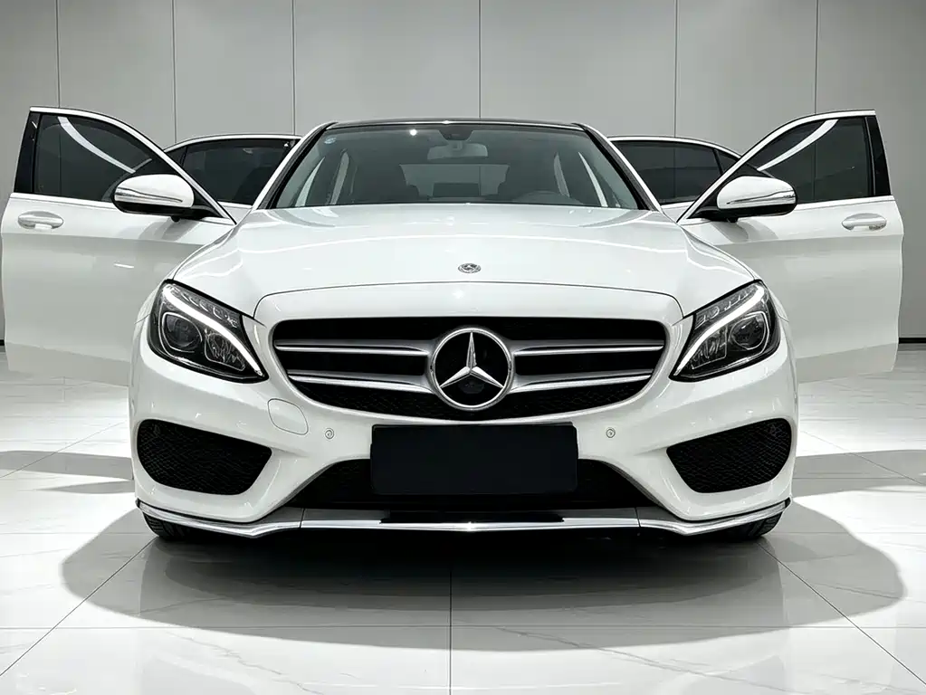 Mercedes-Benz C-Class 2018 — фото 15