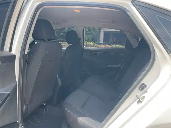 Hyundai Yuedong 2018