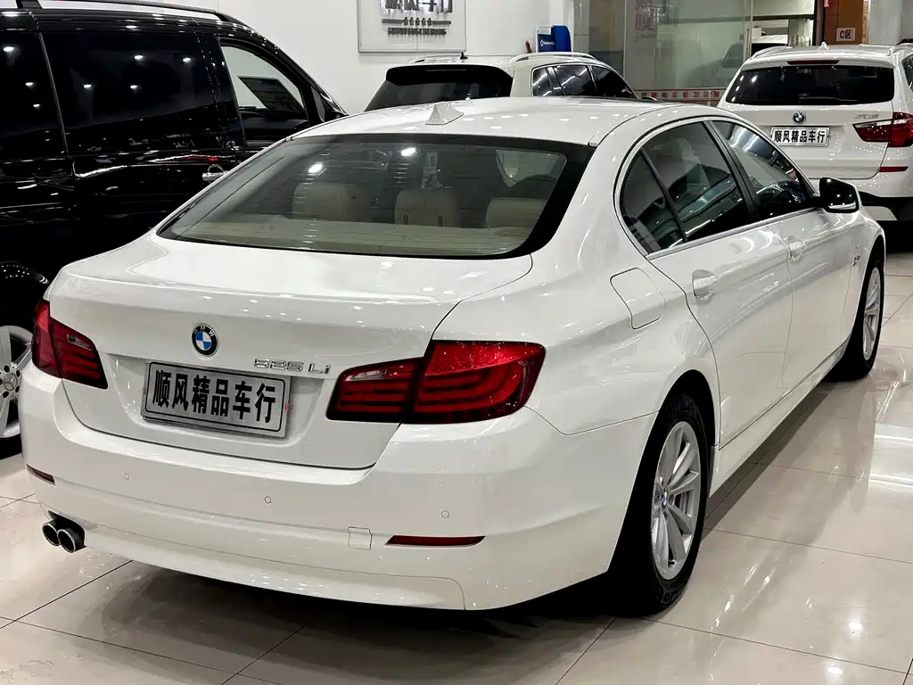 BMW 5 Series 2013 — фото 26
