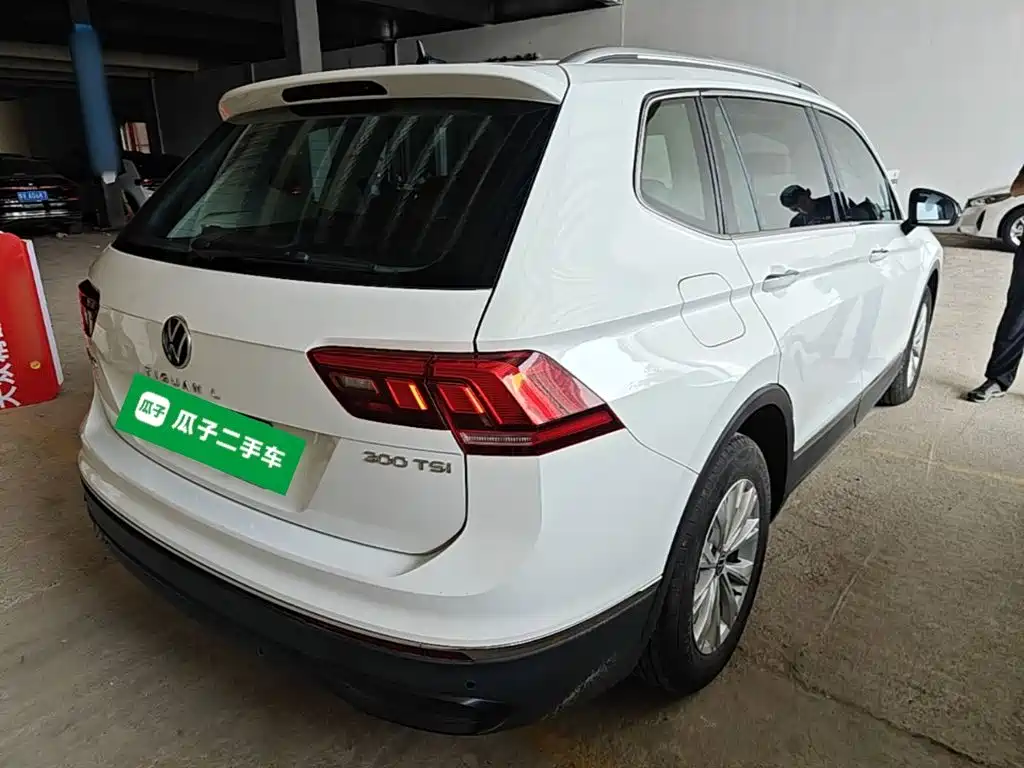 Volkswagen Tiguan L 2024 — фото 7