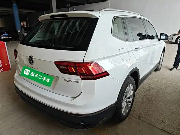 Volkswagen Tiguan L 2024