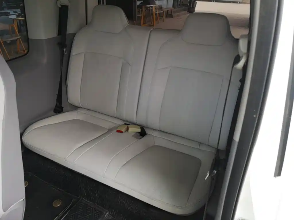 Wuling Air ev Clear Sky 2023 — фото 17