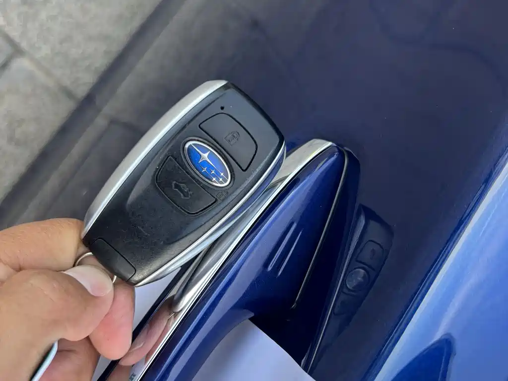 Subaru Legacy 2017 — фото 16