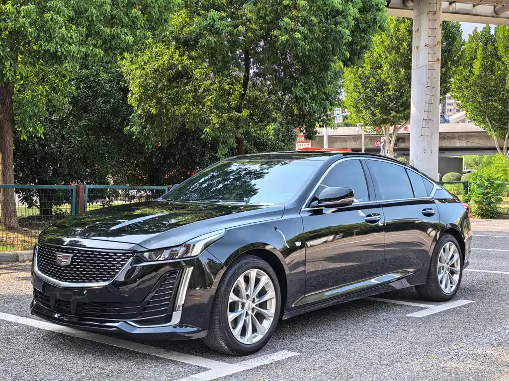 Cadillac CT5 2023 — фото 1