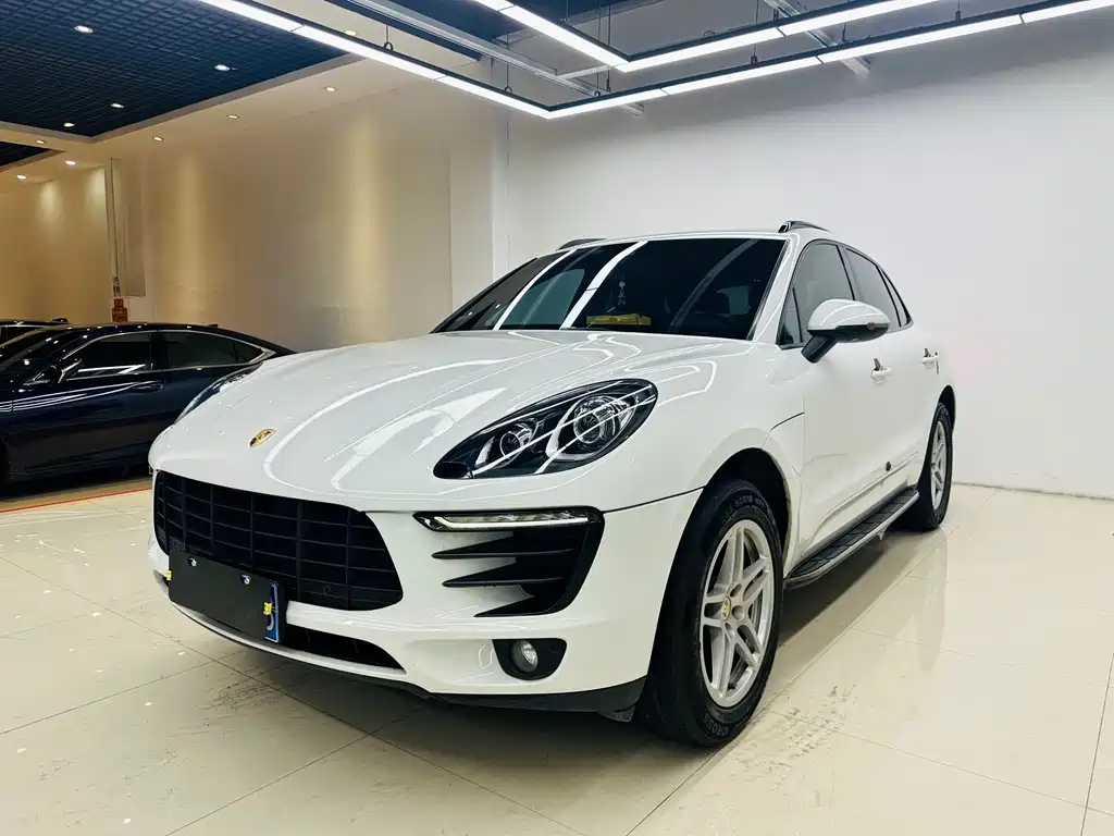 Porsche Macan 2017 — фото 1