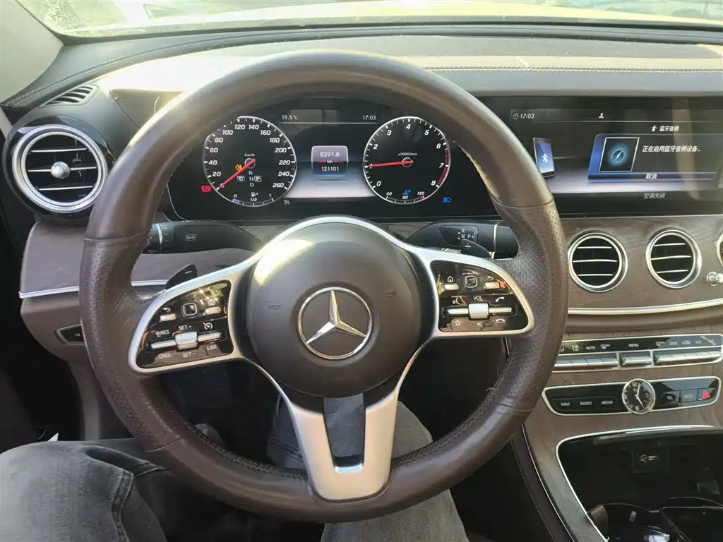 Mercedes-Benz E-Class 2019 — фото 6