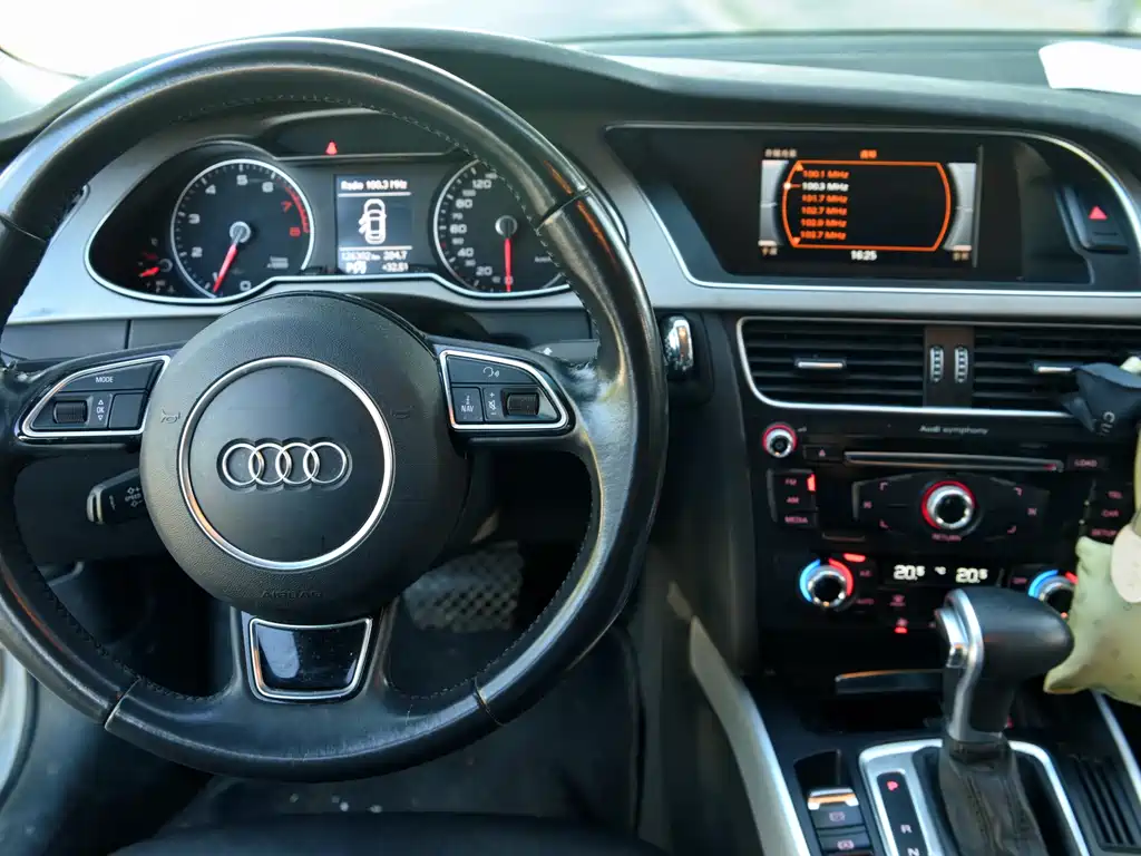 Audi A4L 2016 — фото 13