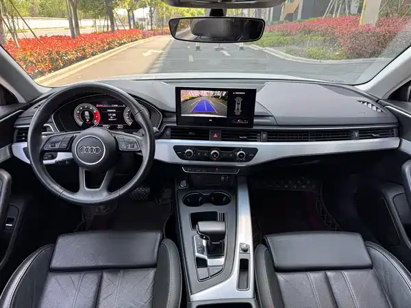 Audi A4L 2021