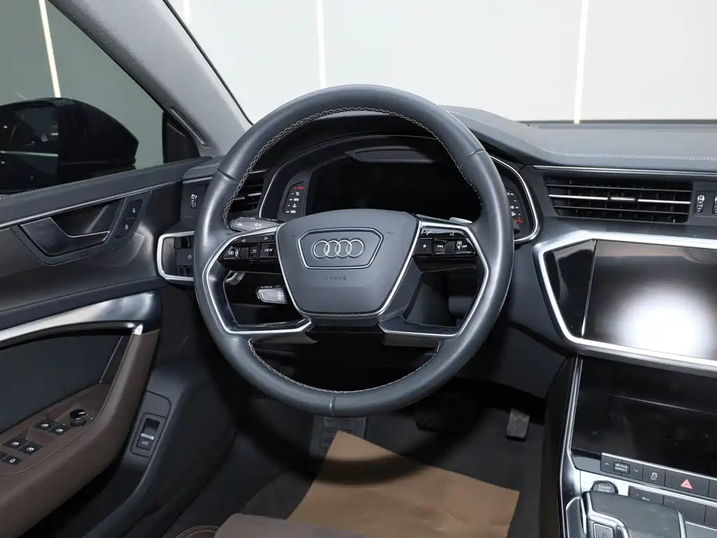 Audi A7L 2024 — фото 29