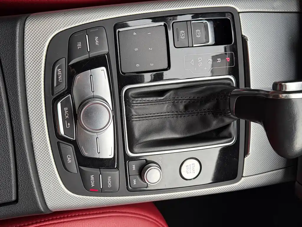 Audi A6L 2014 — фото 15