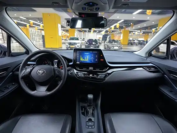Toyota IZOA 2022 — фото 6