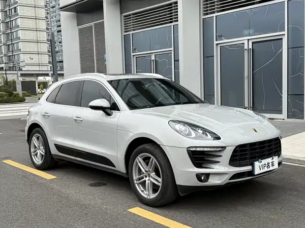 Porsche Macan 2016