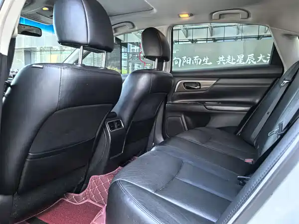 Nissan Teana 2015