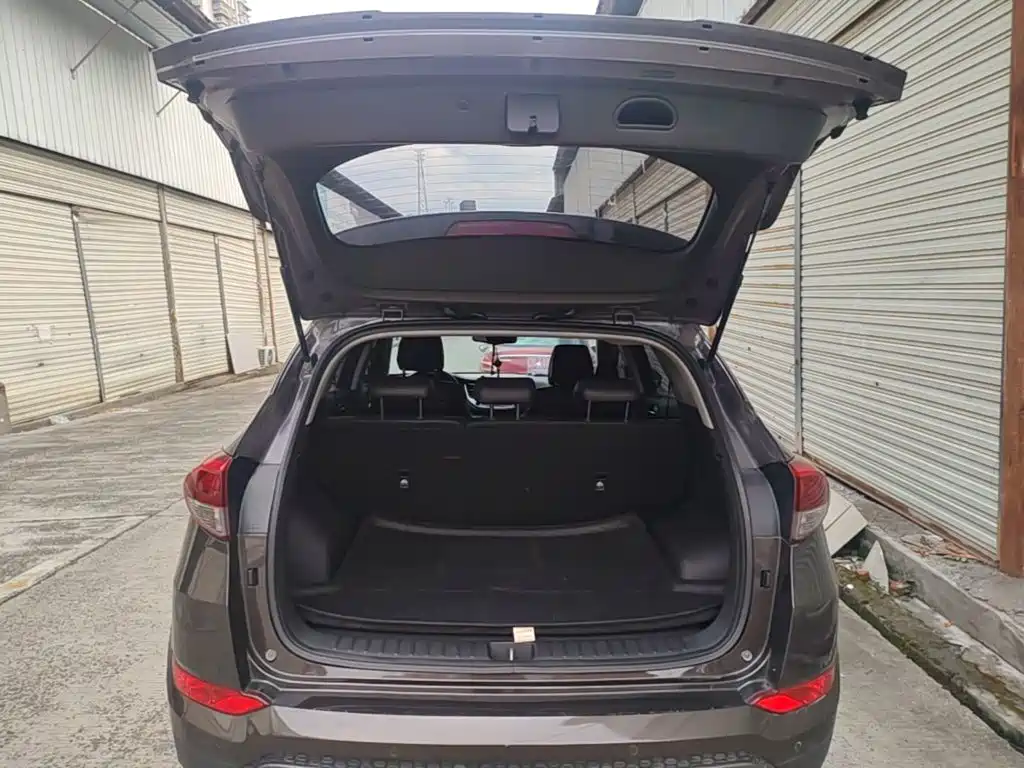 Hyundai Tucson 2016 — фото 19