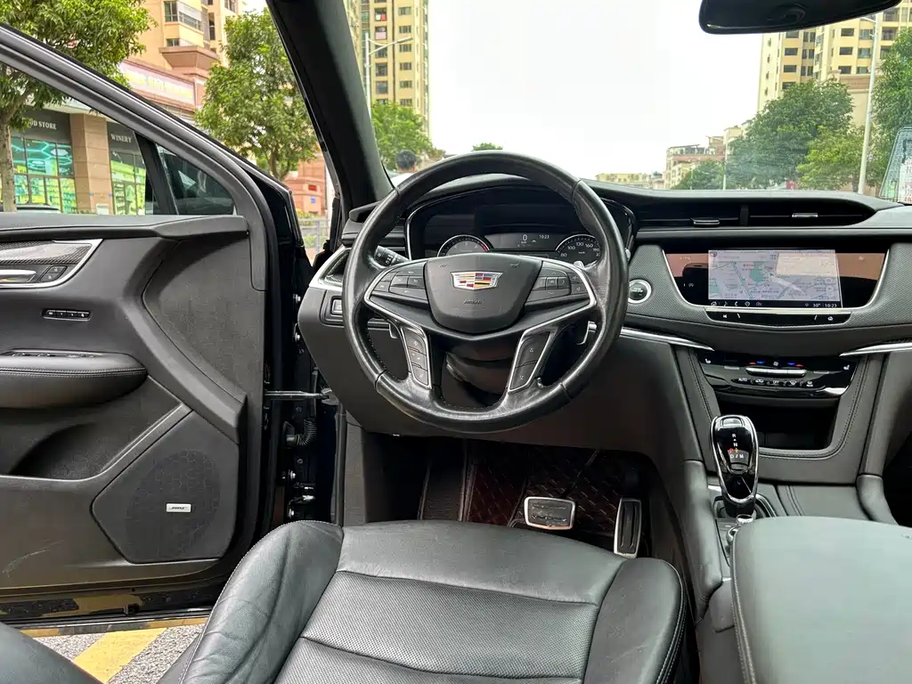 Cadillac XT5 2023 — фото 16