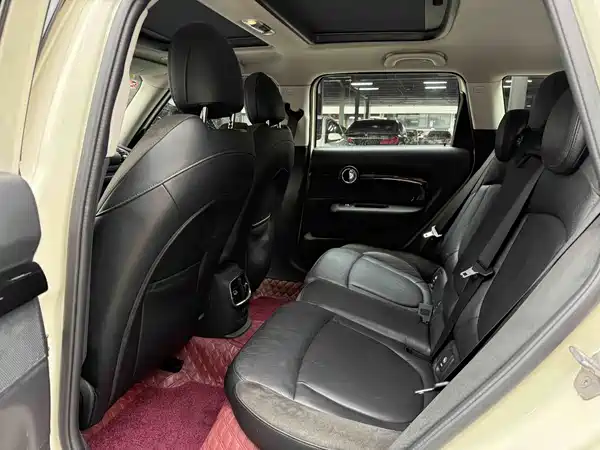 MINI Clubman 2016
