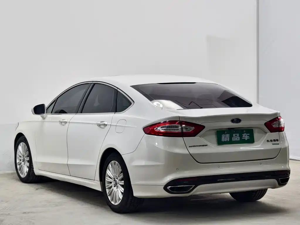Ford Mondeo 2015 — фото 6
